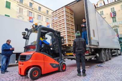 Stocks & distribution